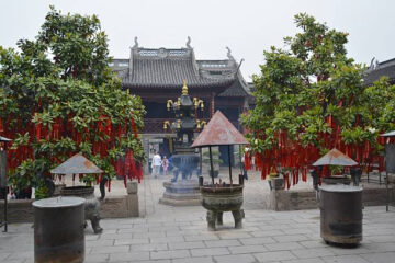 7 Best Buddhist Temples in Singapore