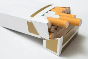 how many cigarette packs in a carton